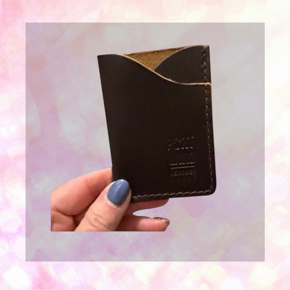 🦄 Portland Leather Minimalist Wallet in Grizzly!
